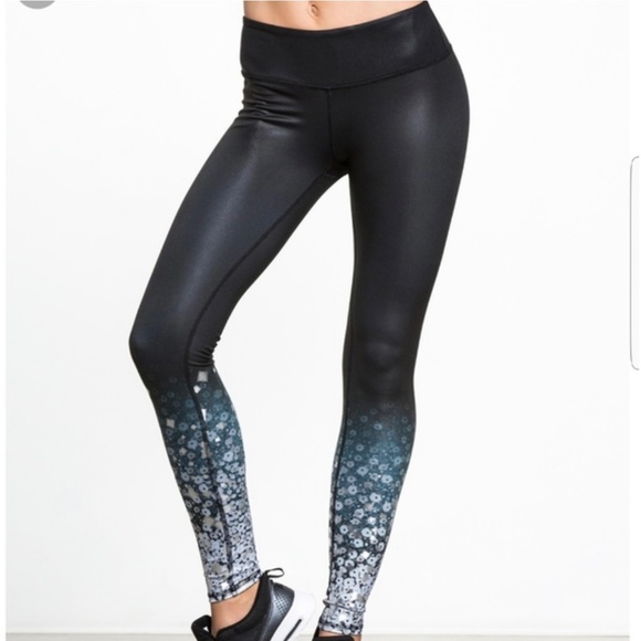 Alo leggings XS - Picture 1 of 5